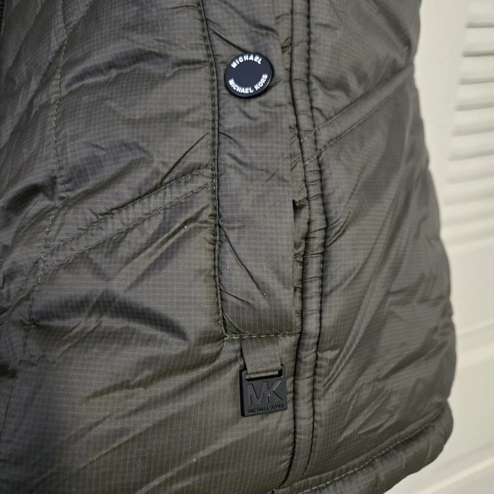 MICHAEL Michael Kors Women's Vest Forest Green Size M  #155